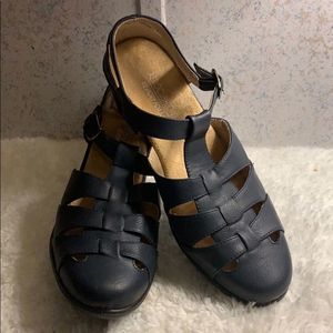 New🌺 AeroCushion Sandal🌺